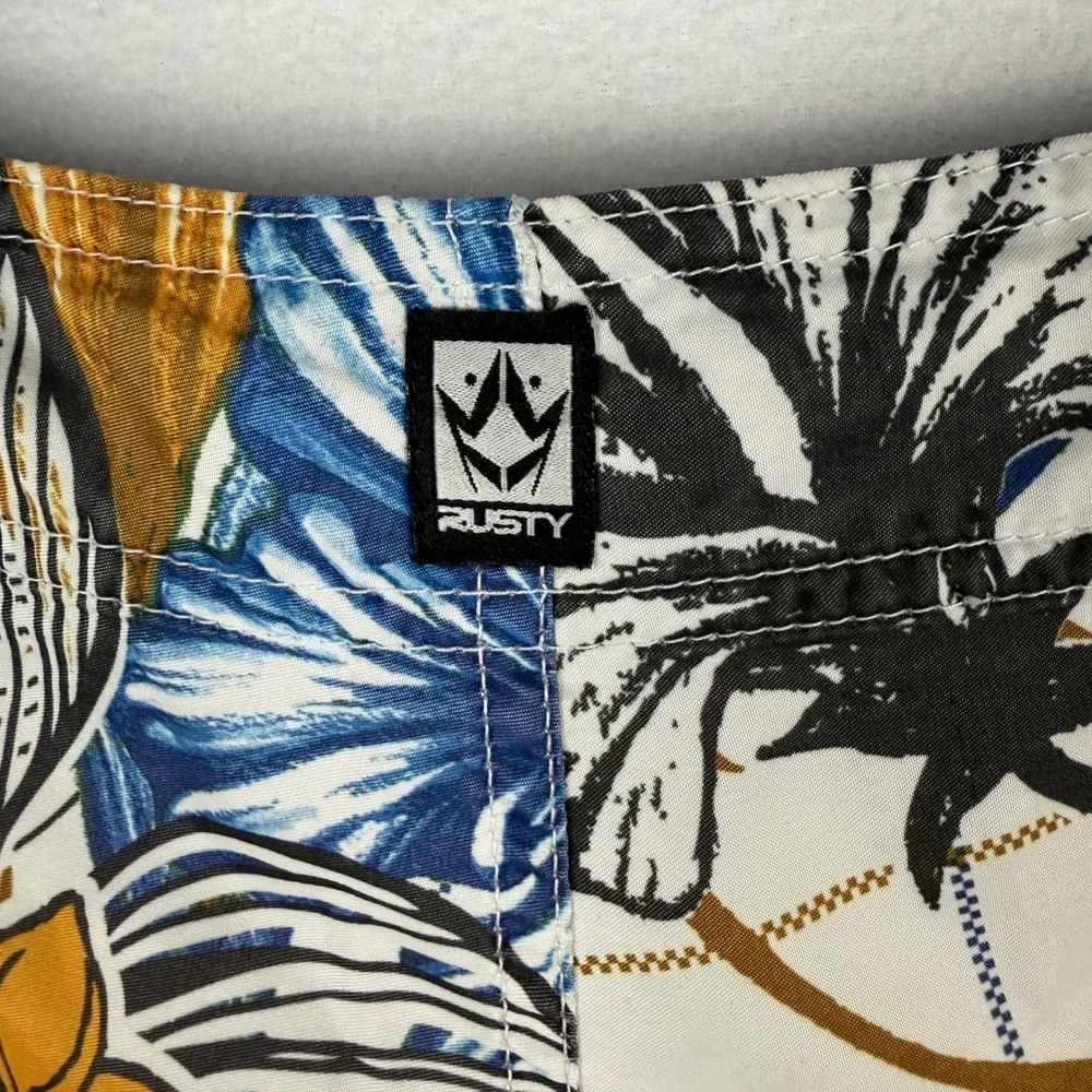 Rusty Board Shorts Mens 32 Y2K Hawaiian Floral Hibiscus Print Surf Swim Trunks